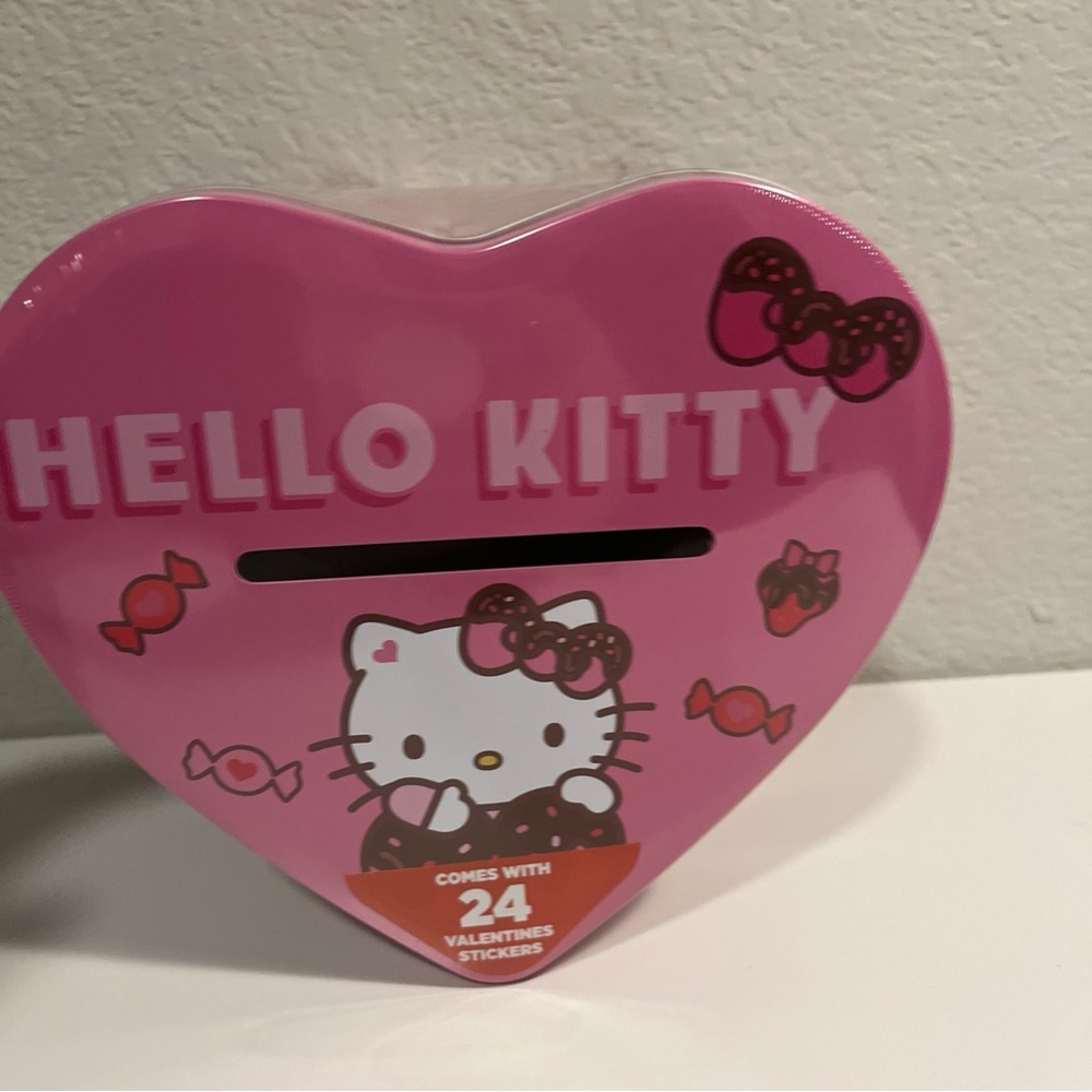 Hello Kitty Valentines Day Tin Card Holder Mailbox & 24 Stickers NEW Heart